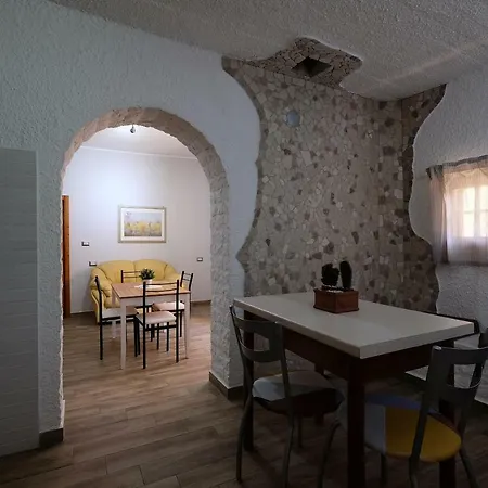 Iride Pt Vacanza Apartment *