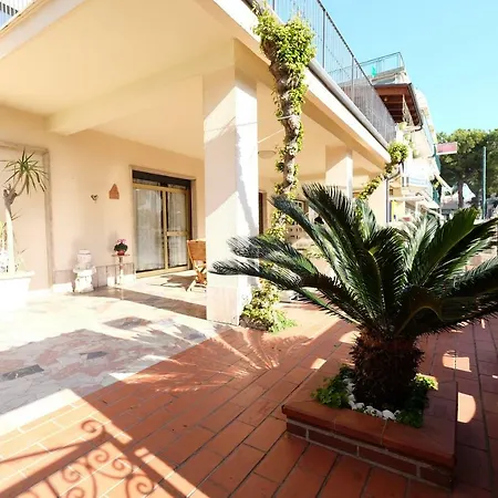 Apartment Iride Pt Vacanza Pineto